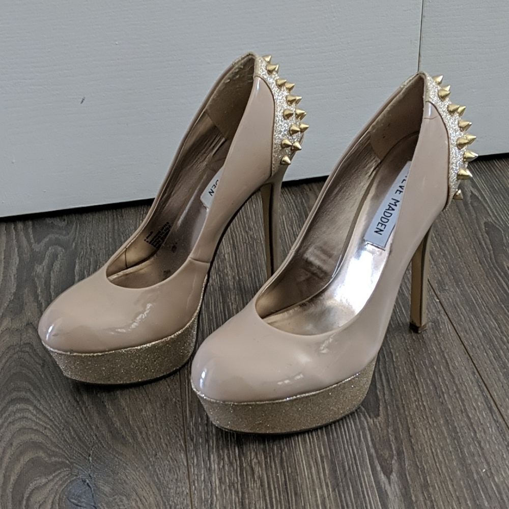 EUC Steve Madden Platform Heels with Studs